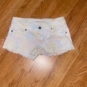 light tye dye juniors shorts